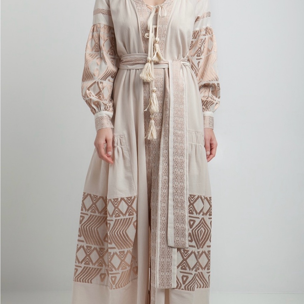 Lace Bohemian Beige Maxi Dress with Geometric Patterns (Size Small)